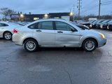 Used 2009 Ford Focus SE image 4