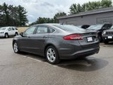 Used 2018 Ford Fusion SE w/ Fusion SE Technology Package image 3