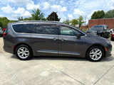 Used 2017 Chrysler Pacifica Touring-L Plus w/ Tire & Wheel Group image 6