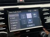 Used 2020 Toyota Camry SE image 3