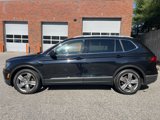 Used 2018 Volkswagen Tiguan SEL Premium image 2