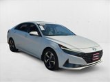 Certified 2023 Hyundai Elantra Limited image 3