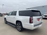 Used 2020 GMC Yukon XL Denali w/ Denali Premium Package image 3