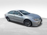 Used 2017 Toyota Camry image 3