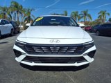 Certified 2024 Hyundai Elantra SEL w/ Convenience Package image 2