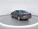 Used 2018 Volkswagen Passat 2.0T SEL Premium image 6