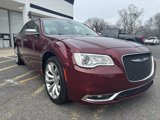 Used 2018 Chrysler 300 Limited image 3