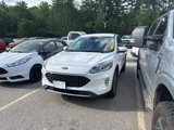 Used 2022 Ford Escape SEL image 2