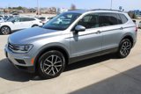 Certified 2021 Volkswagen Tiguan SE w/ Panoramic Sunroof Package image 3