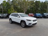 Used 2019 Jeep Cherokee Latitude Plus w/ Comfort/Convenience Group image 3