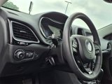 Used 2023 Jeep Cherokee Altitude Lux image 3