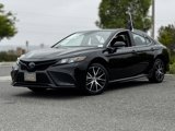 Used 2024 Toyota Camry SE image 2