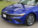 Used 2024 Hyundai Elantra Blue image 2