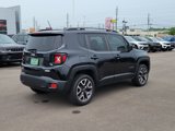 Used 2015 Jeep Renegade Latitude w/ Popular Equipment Group image 5