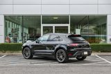 Certified 2024 Porsche Macan image 3