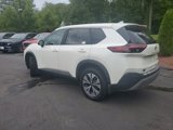 Used 2022 Nissan Rogue SV image 3