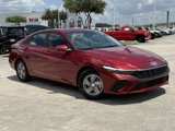 Used 2025 Hyundai Elantra SE image 2