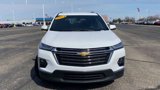 Used 2023 Chevrolet Traverse LT image 3