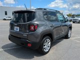 Used 2016 Jeep Renegade Latitude image 4