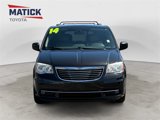 Used 2014 Chrysler Town & Country Touring image 2