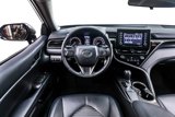 Used 2021 Toyota Camry SE image 5