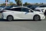 Used 2019 Toyota Prius Prime Advanced image 3