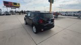 Used 2021 Jeep Renegade Latitude w/ Luxury Group I image 6