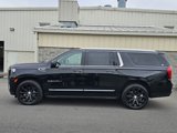 Used 2022 GMC Yukon XL Denali image 3