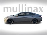 Used 2022 Hyundai Elantra SEL image 3