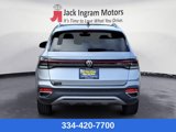 New 2025 Volkswagen Taos SE image 4