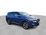 Used 2021 Nissan Rogue SV image 2