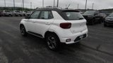 Used 2024 Hyundai Venue Limited image 5