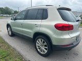 Used 2012 Volkswagen Tiguan SE image 3