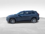Used 2018 Jeep Cherokee Latitude Plus w/ Cold Weather Group image 3