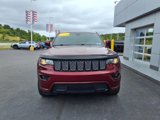 Used 2018 Jeep Grand Cherokee Altitude image 2
