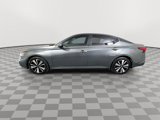 Used 2022 Nissan Altima 2.5 SV image 5