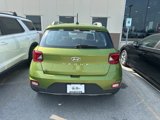 Used 2023 Hyundai Venue SEL image 3
