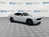 Used 2013 Dodge Challenger SXT image 2