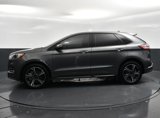 Used 2022 Ford Edge ST image 3