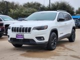 Used 2023 Jeep Cherokee Altitude Lux image 3