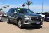Used 2022 Chevrolet Traverse LT image 3