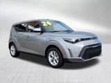 Used 2024 Kia Soul S image 2
