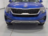 Used 2021 Kia Seltos EX image 2