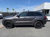 Used 2017 Jeep Grand Cherokee Altitude image 4