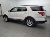 Used 2018 Ford Explorer XLT image 3
