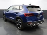 Used 2024 Volkswagen Taos SE image 3