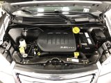 Used 2016 Chrysler Town & Country Touring w/ Driver Convenience Group image 6