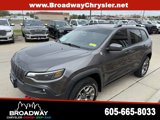 Used 2020 Jeep Cherokee Trailhawk w/ Cold Weather Group image 3