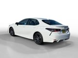 Used 2021 Toyota Camry SE image 3