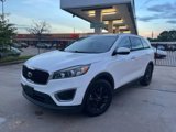 Used 2017 Kia Sorento LX image 2